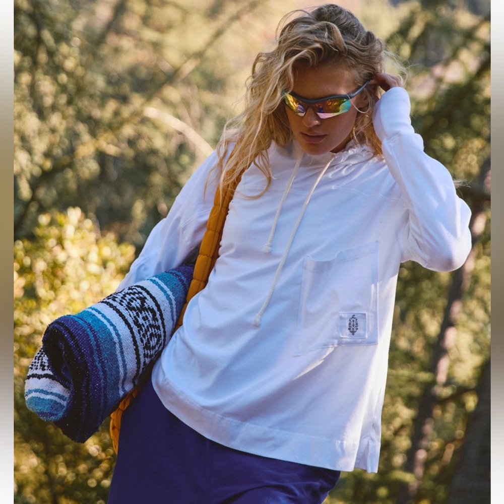 Hot Shot Hooded Layer NWT Size L